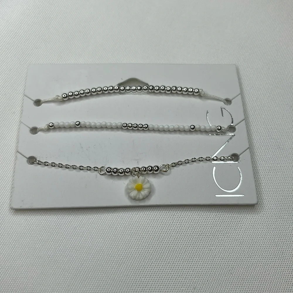 Icing Silver Daisy Chainlink & Beaded Bracelets (3 Pack)